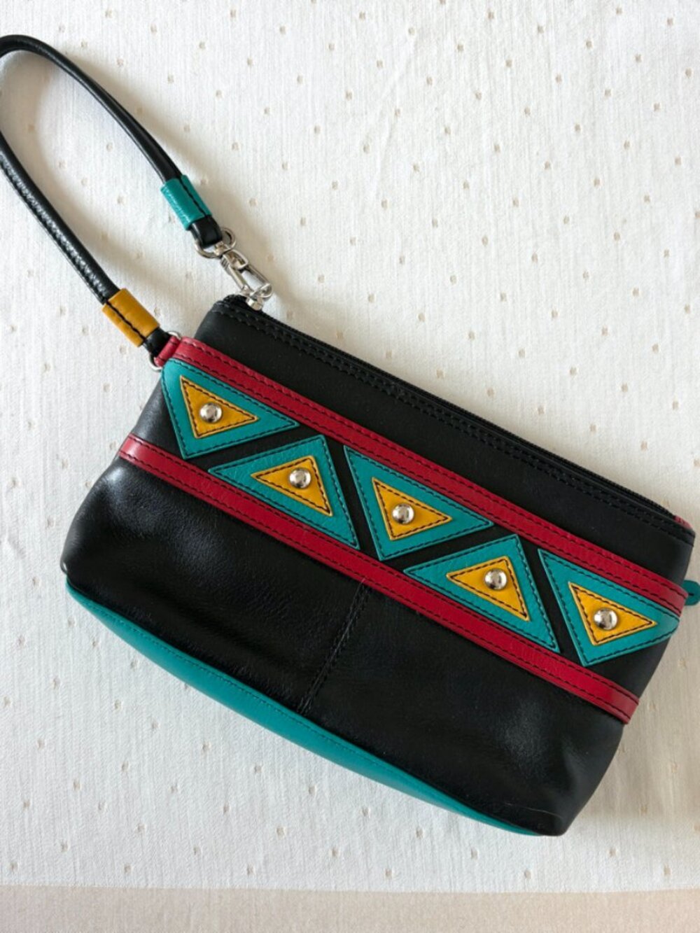 NWT Leather Wristlet ili New York with RFID Blocking Tech